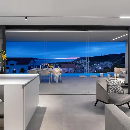 Loft فيلة